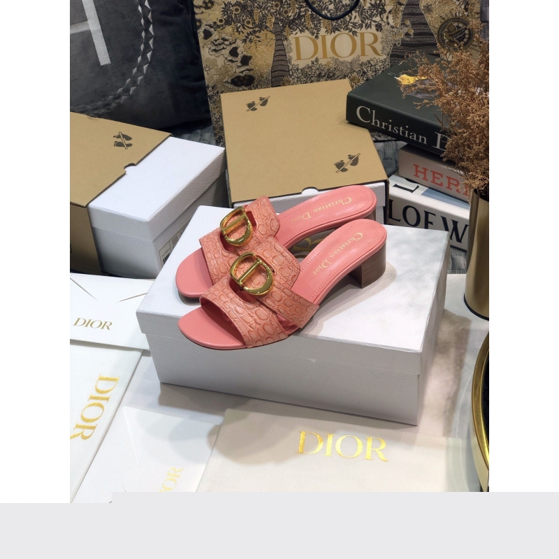 ch**an D*or slippers
